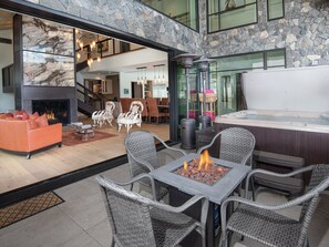 Condo (Ski Club Penthouse) | Exterior