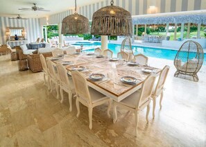 Outdoor dining - Luxurious Golf view Villa (La Romana)