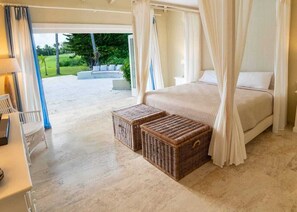 7 soveværelser, pengeskab på værelset, strygejern/strygebræt