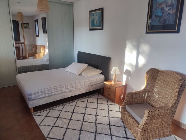 1 bedroom, WiFi, bed sheets