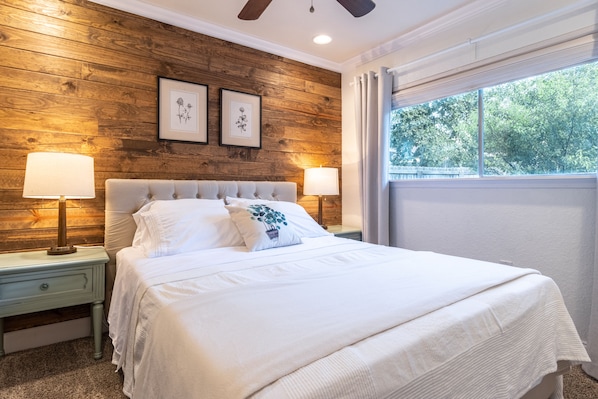 3 bedrooms, iron/ironing board, travel crib, WiFi