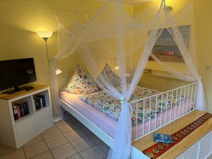 Reisekinderbett, kostenloses WLAN, Bettw äsche