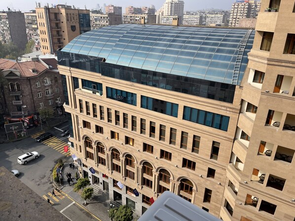 View from room - Downtown Suites Yerevan (Yerevan)
