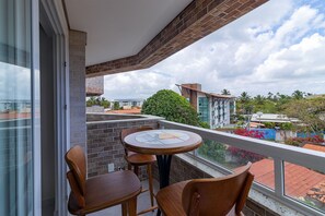 Familie appartement | Buiten dineren