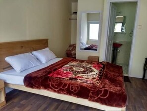 واي فاي مجانًا وملاءات أسرّة