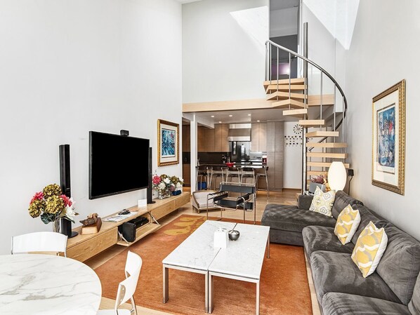 Apartment (Lionshead Center) | Außenbereich