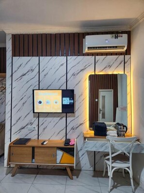 Interior - Chevilly Resort And Camp (Ciawi)