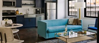 Boulevard Stays Downtown Nashville