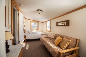 5 bedrooms, in-room safe, travel crib, free WiFi
