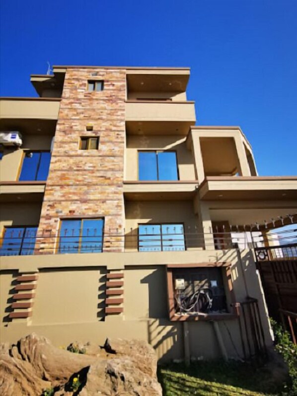 Fachada del alojamiento