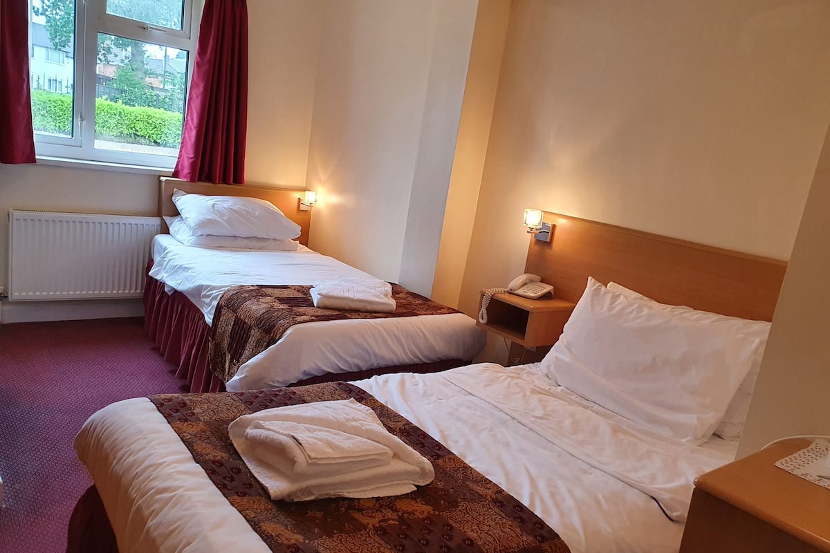 1 bedroom, desk, iron/ironing board, free wifi