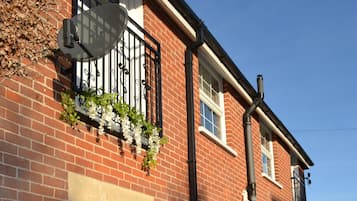 Comfort Cottage, Private Bathroom, Courtyard View | Exterior