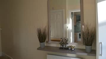 Comfort cottage, privébadkamer, uitzicht op binnenplaats | Lobby