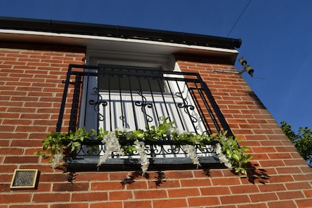 Casa de campo conforto, banheiro privativo, vista para o pƔtio | Fachada