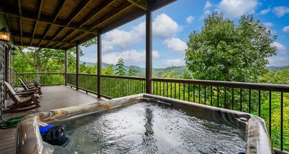 Luxury Stay/ Heated Indoor Pool/ Game Room/ Theater