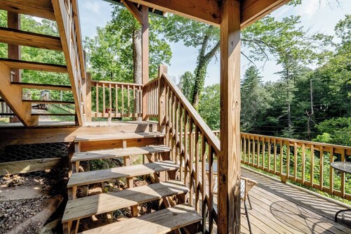 Riverfront • Cozy Suite • Convenient Location