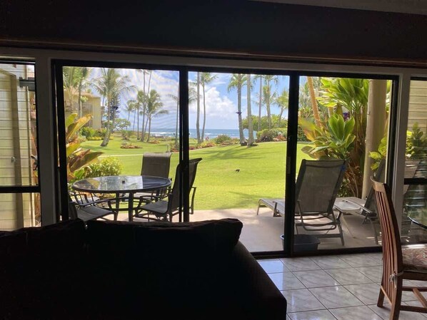 Téléviseur, bureau