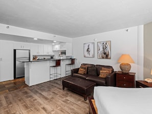 1 bedroom, iron/ironing board, free WiFi, bed sheets - Silver King 308 | 150 Yards to Lifts | Fireplace | Kitchen | Direct Pool Access | Pool & Hot Tub (Park City)
