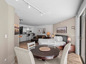 Interior - Silver King 308 | 150 Yards to Lifts | Fireplace | Kitchen | Direct Pool Access | Pool & Hot Tub (Park City)