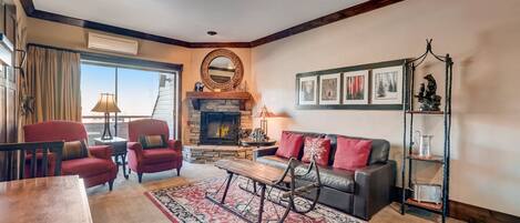 Smart-TV, Kamin, DVD-Player