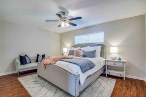 4 camere, ferro/asse da stiro, culla da viaggio, Wi-Fi gratuito