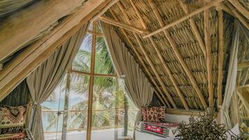 Superior Suite, Multiple Beds, Sea View