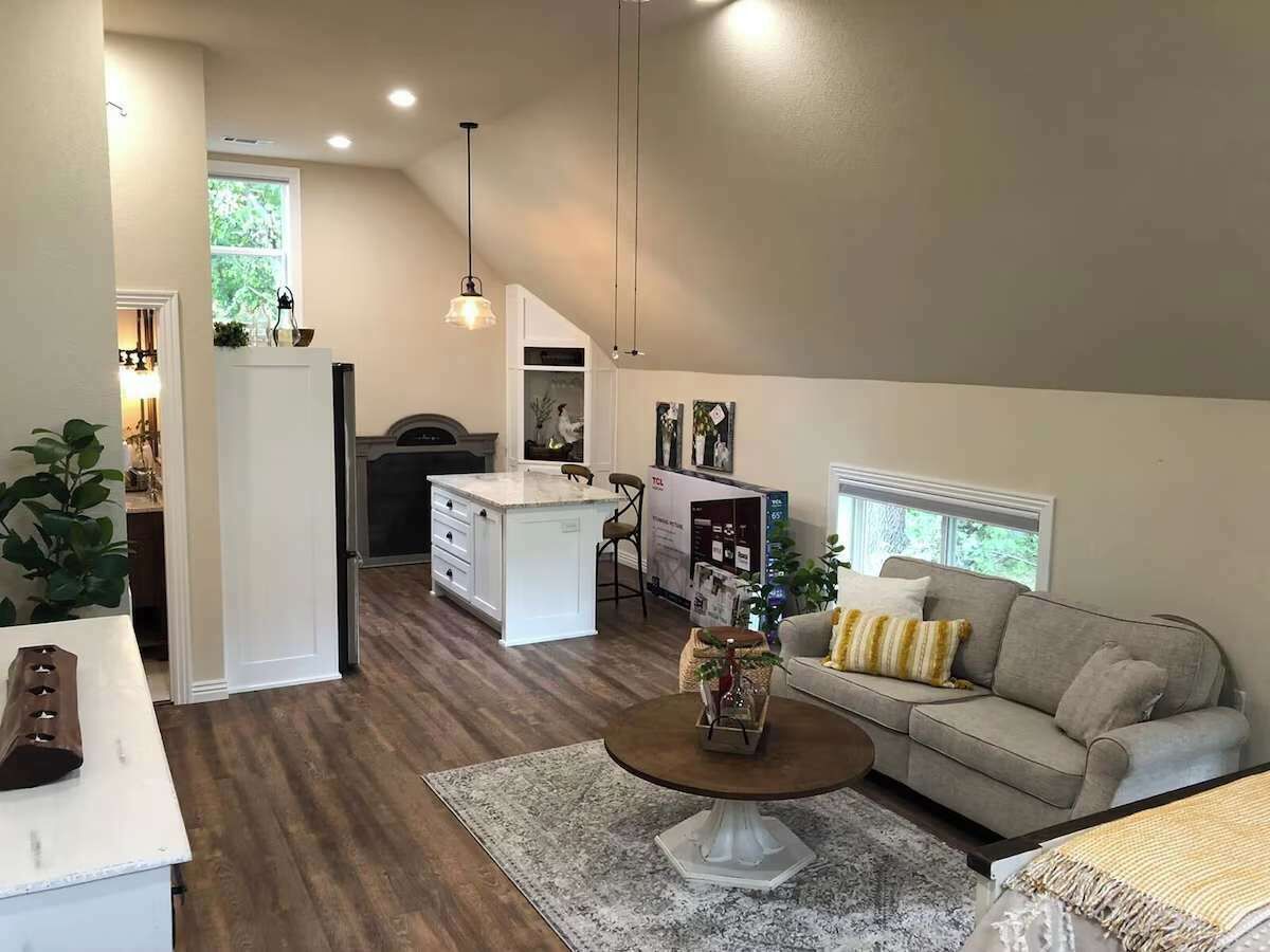 Living/ Kitchen