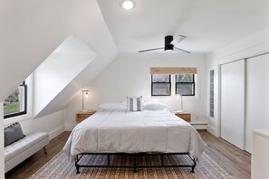 3 habitaciones, escritorio, wifi gratis y ropa de cama 