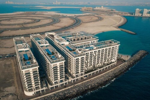 2 BEDROOM INCREDIBLE OCEAN VIEW APARTMENT