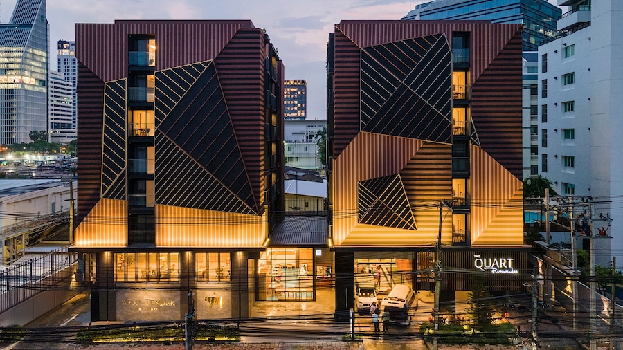 The Quart Ruamrudee by UHG