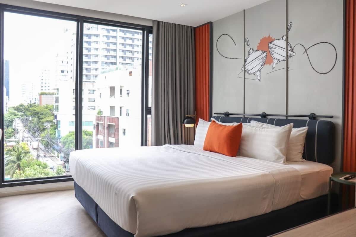 1 bedroom, minibar, in-room safe, desk