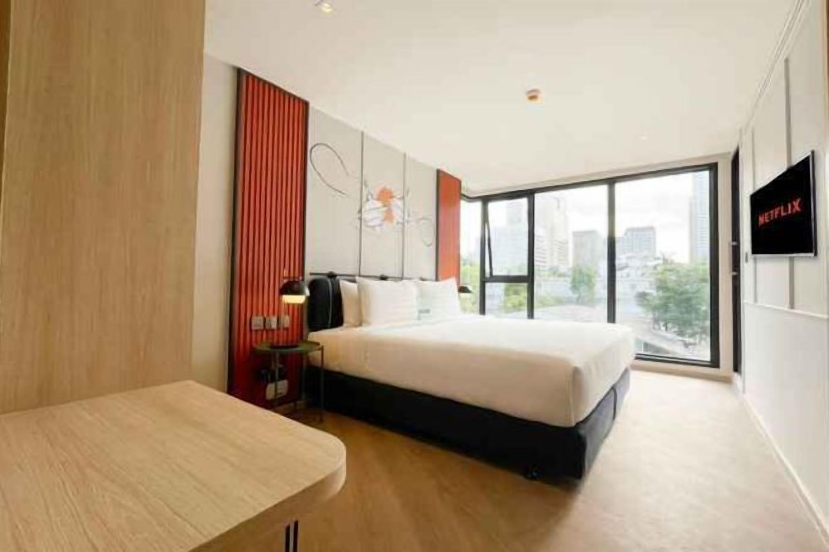 Literie hypoallergénique, minibar, coffres-forts dans les chambres