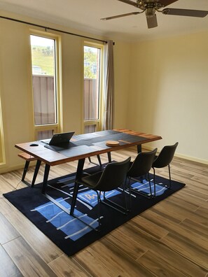 Interior - Stylish house in the middle of the Links Lady Bay Golf Course (Normanville)
