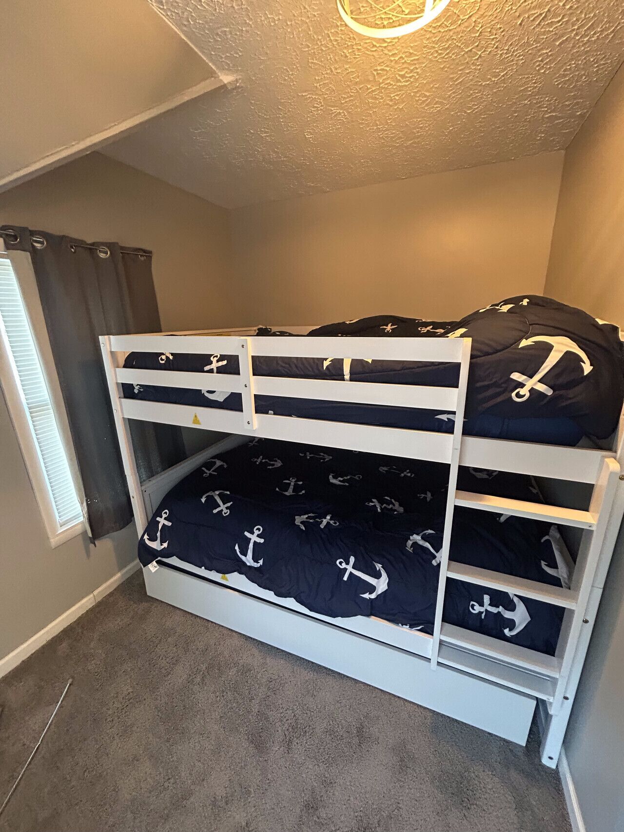 3 bedrooms, desk, iron/ironing board, WiFi