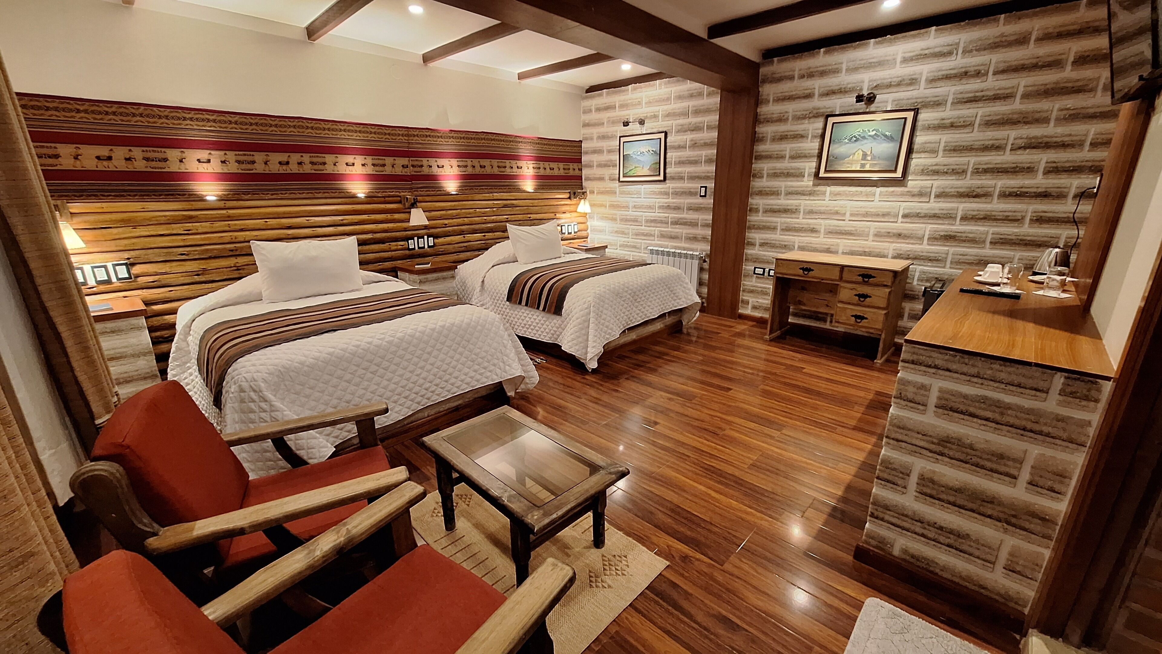 deluxe twin room | free wifi, bed sheets