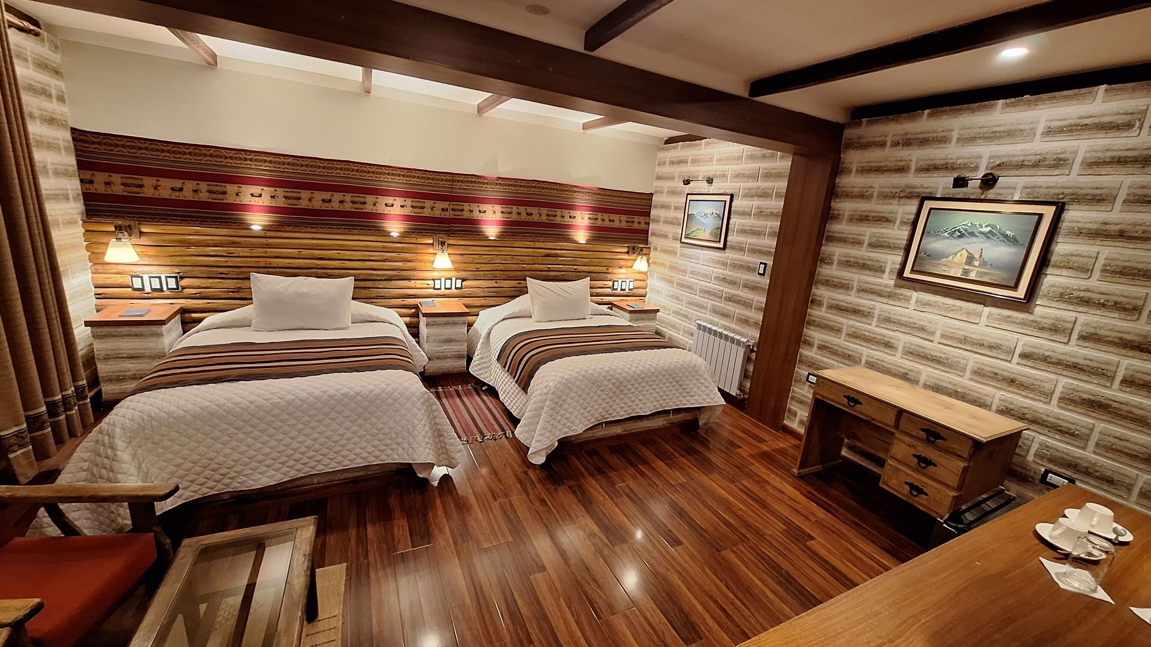 family room | free wifi, bed sheets