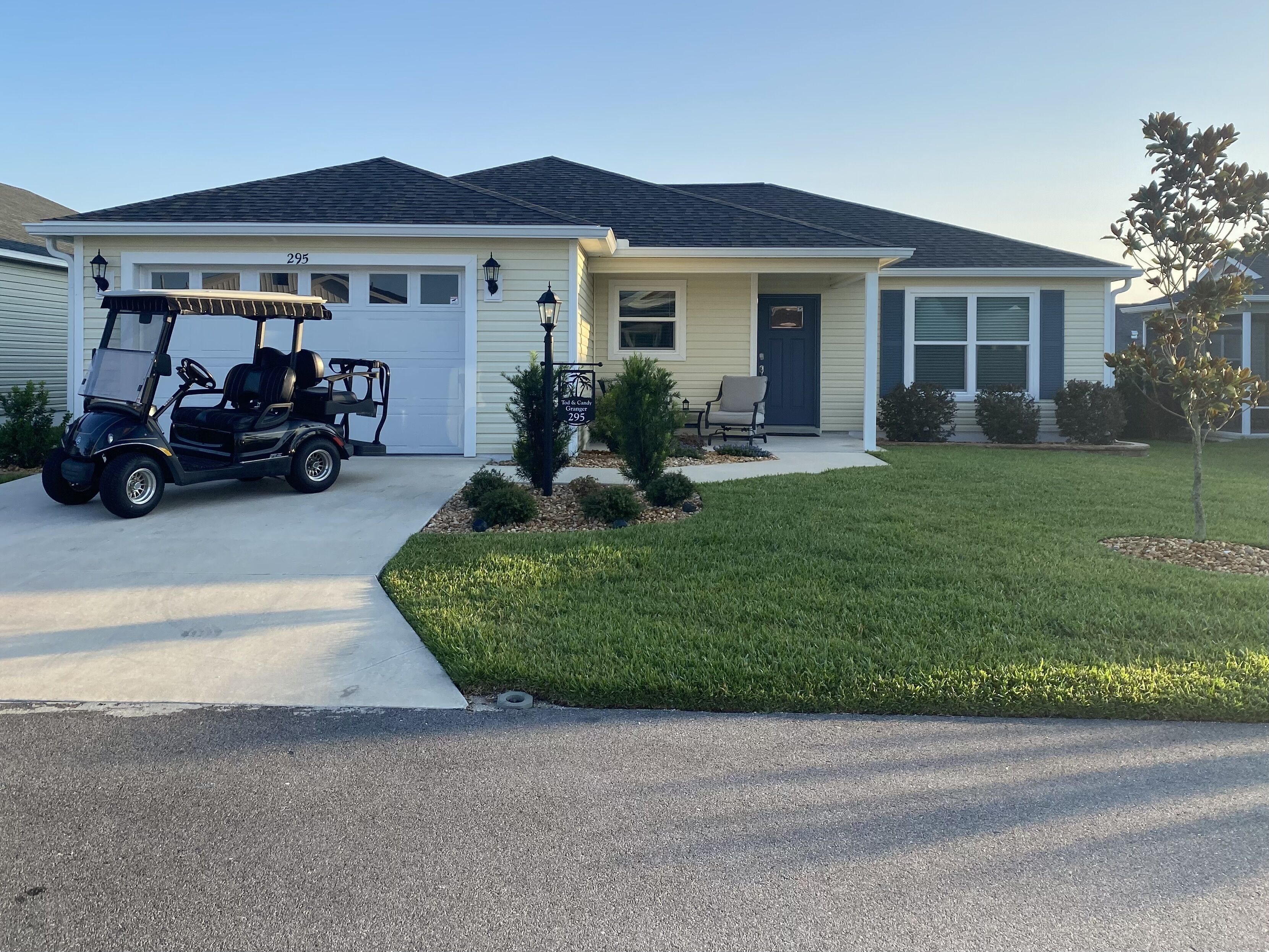 Beautiful New 3/2 with 4-Seat Golf Cart & Fire Table ~ Close to Sawgrass Grove!
