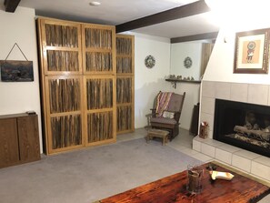 Interior - Sierra Vista Western Hideaway (Sierra Vista)