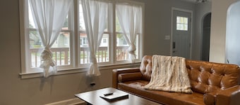 Beach House- 3 blocks to beach, Huge patio, Sauna, Fire Pit and 2 bikes! đČđ„đ