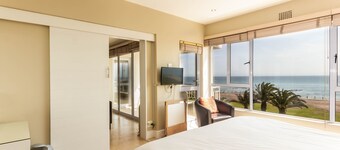 Appartement de 2 chambres face à la mer au troisième étage avec balcon