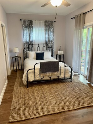4 bedrooms, free WiFi, bed sheets