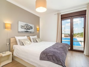3 Schlafzimmer, Bügeleisen/Bügelbrett, kostenloses Internet