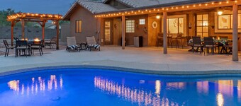 PEACEFUL: One Story, 1 Acre Lot, Htd POOL, Fire Pit, Cornhole, 3 Bikes, TVs All BRs, RV Parking