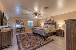 4 bedrooms, desk, iron/ironing board, free WiFi