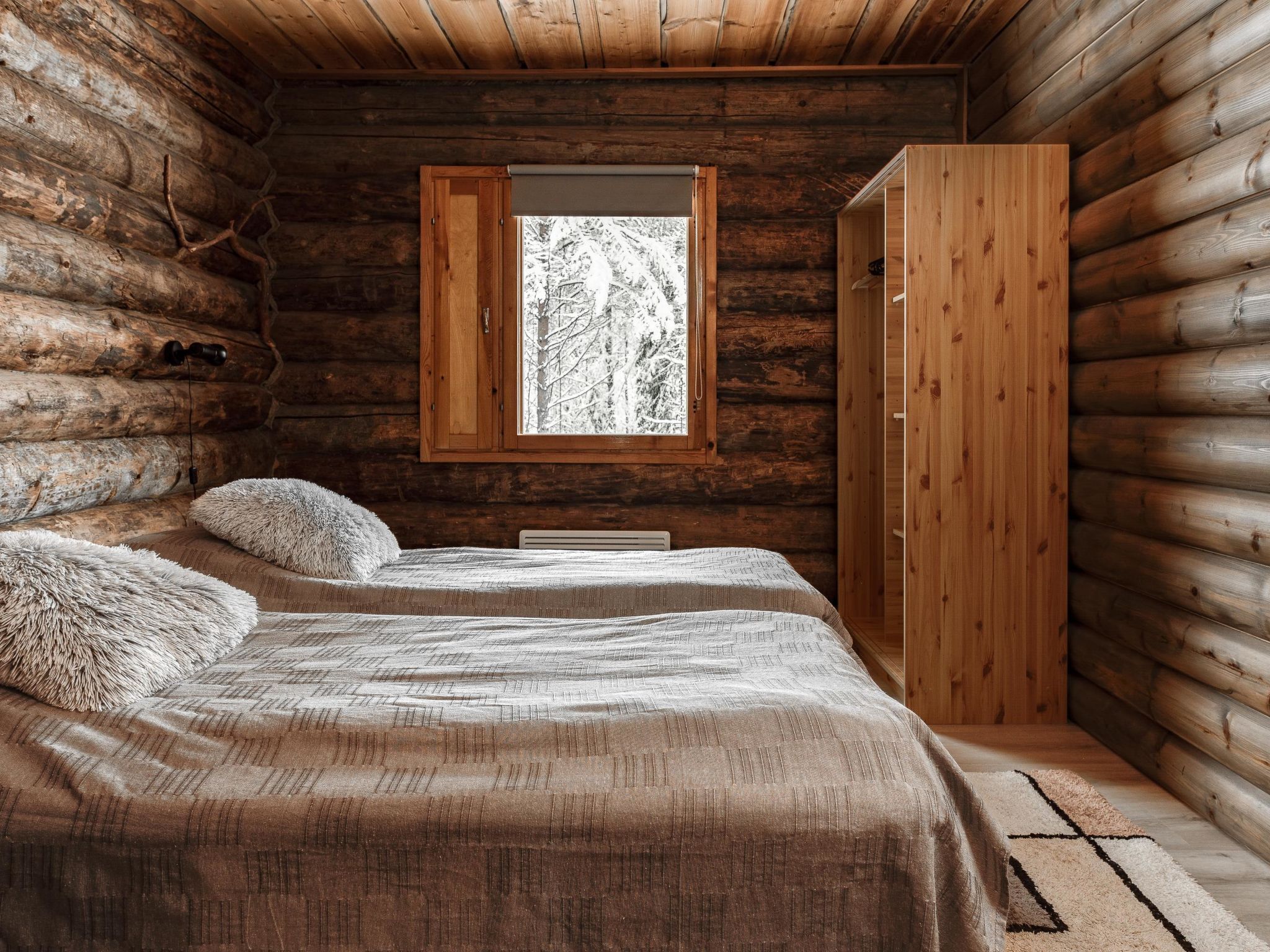 4 bedrooms