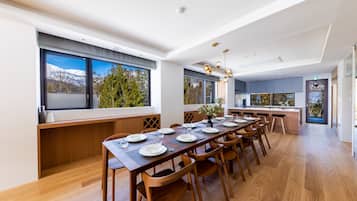 ダイニングルーム