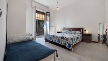 2 chambres, fer et planche Ă repasser, Wi-Fi gratuit, draps fournis