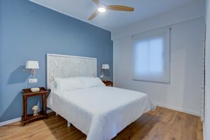 2 bedrooms, iron/ironing board, free WiFi, bed sheets