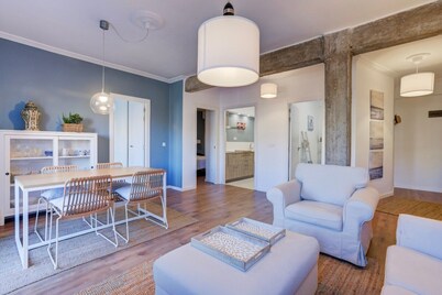 Valencia-Living Apartment with Balcony, Air Conditioning and Wi-Fi
