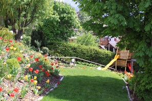 Property grounds - Villa Stella Apartment N 56 near the ski lift with mountain view and garden (St.Ulrich)